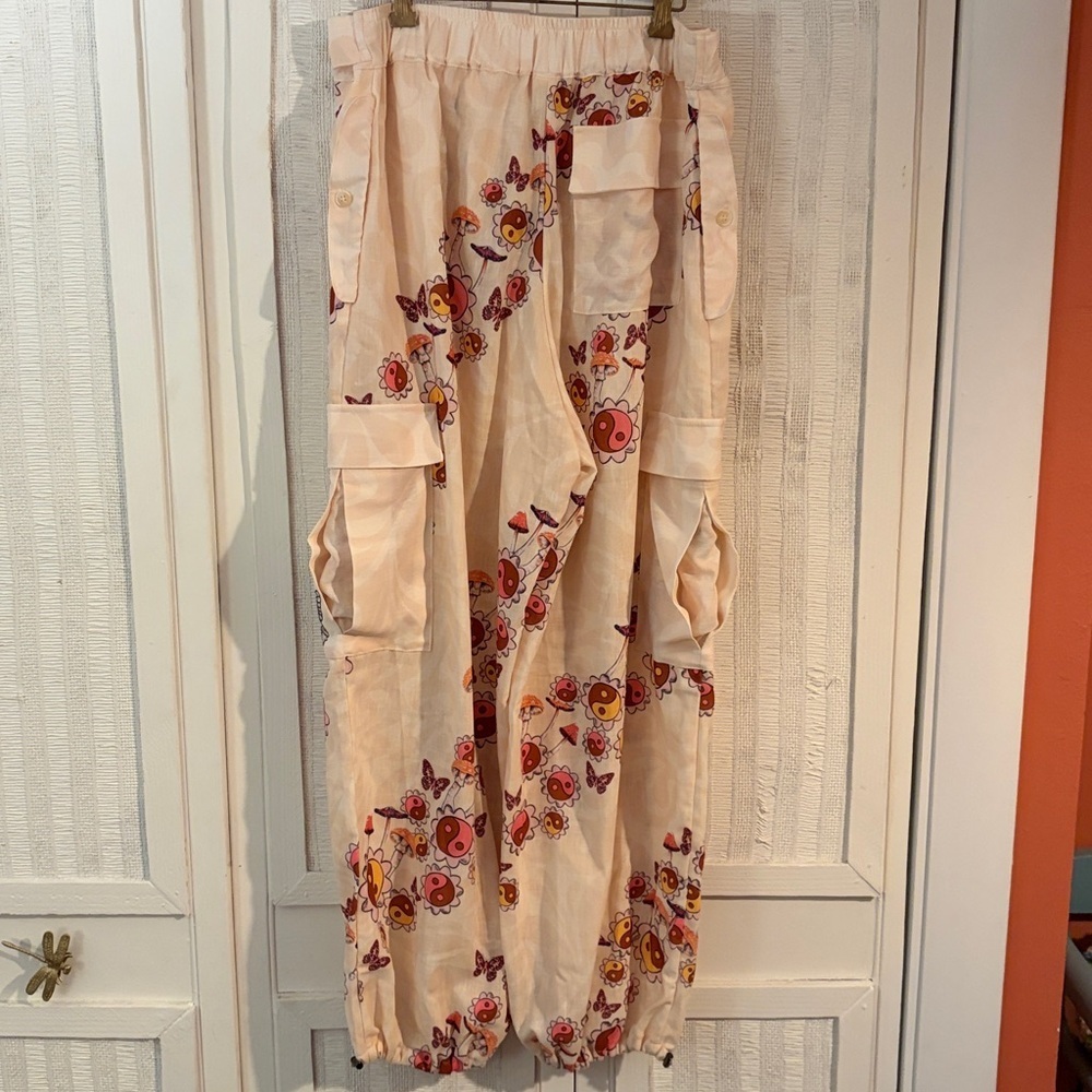 Agua Bendita Maicy Cargo Pants in Butterly Mushroom Print, NWT SZ XL - Picture 10 of 10